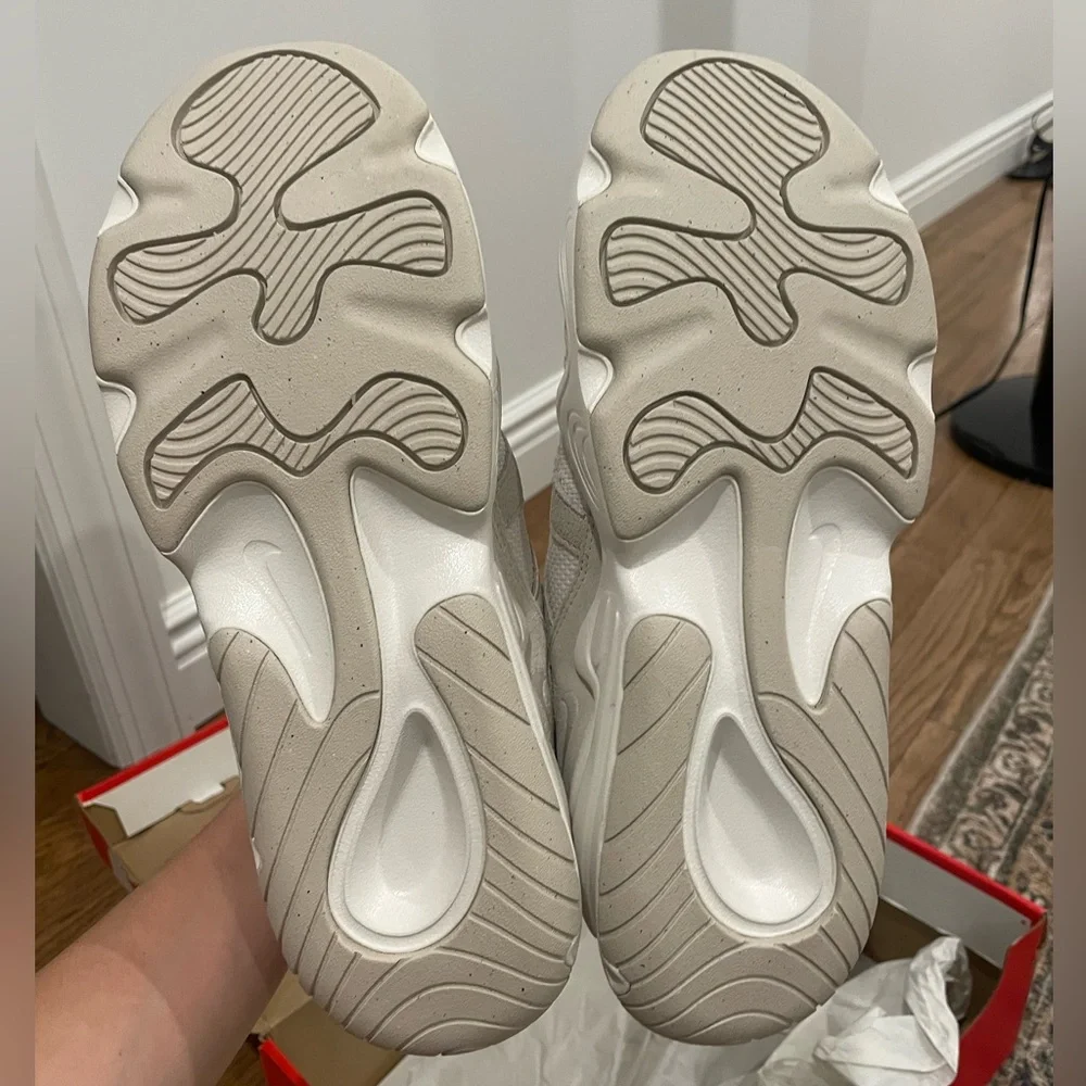 NWT Nike Tech Hera - Women’s 9 - Picture 4 of 7